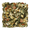 Losse blaadjes van LOOOM Arctic Crush iced fruit infusion: appelstukjes, oranjerode bloemblaadjes en roze fruitblokjes tussen groene blaadjes