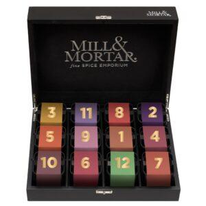 The Spice Year Calendar van Mill & Mortar. aftelkalender met 12 kruiden